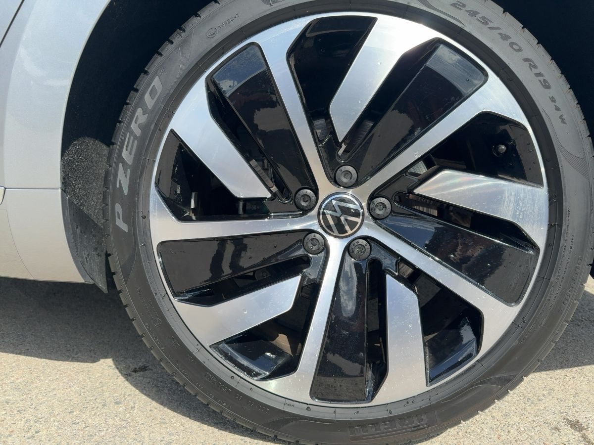 Arteon Shootingbrake 2.0 TDI DSG R-Line 4M AHK LED-Matrix Navi Park-Ass Kamera Keyless Sitzhzg