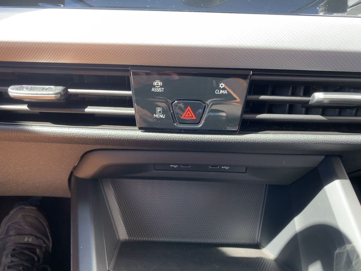 Golf VIII 1.0 TSI ab 3,99% Light-Ass Keyless Lane-Ass Start/Stopp Bluet. DAB+