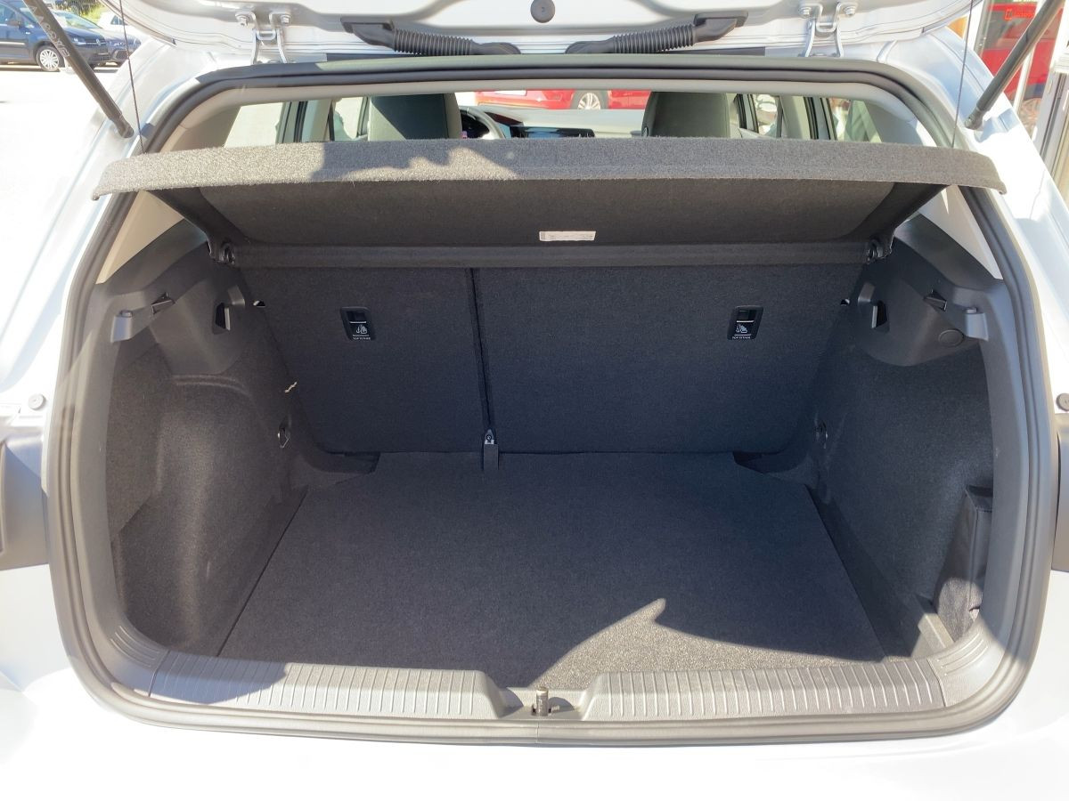 Golf VIII 1.0 TSI ab 3,99% Light-Ass Keyless Lane-Ass Start/Stopp Bluet. DAB+