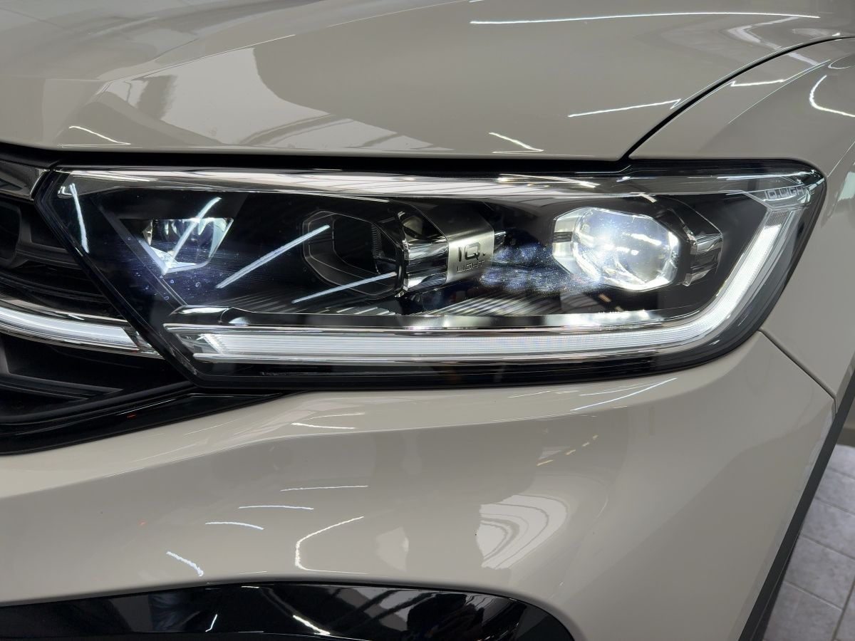 T-Roc Cabrio R-Line 1.5 TSI 110 kW DSG LED*Navi
