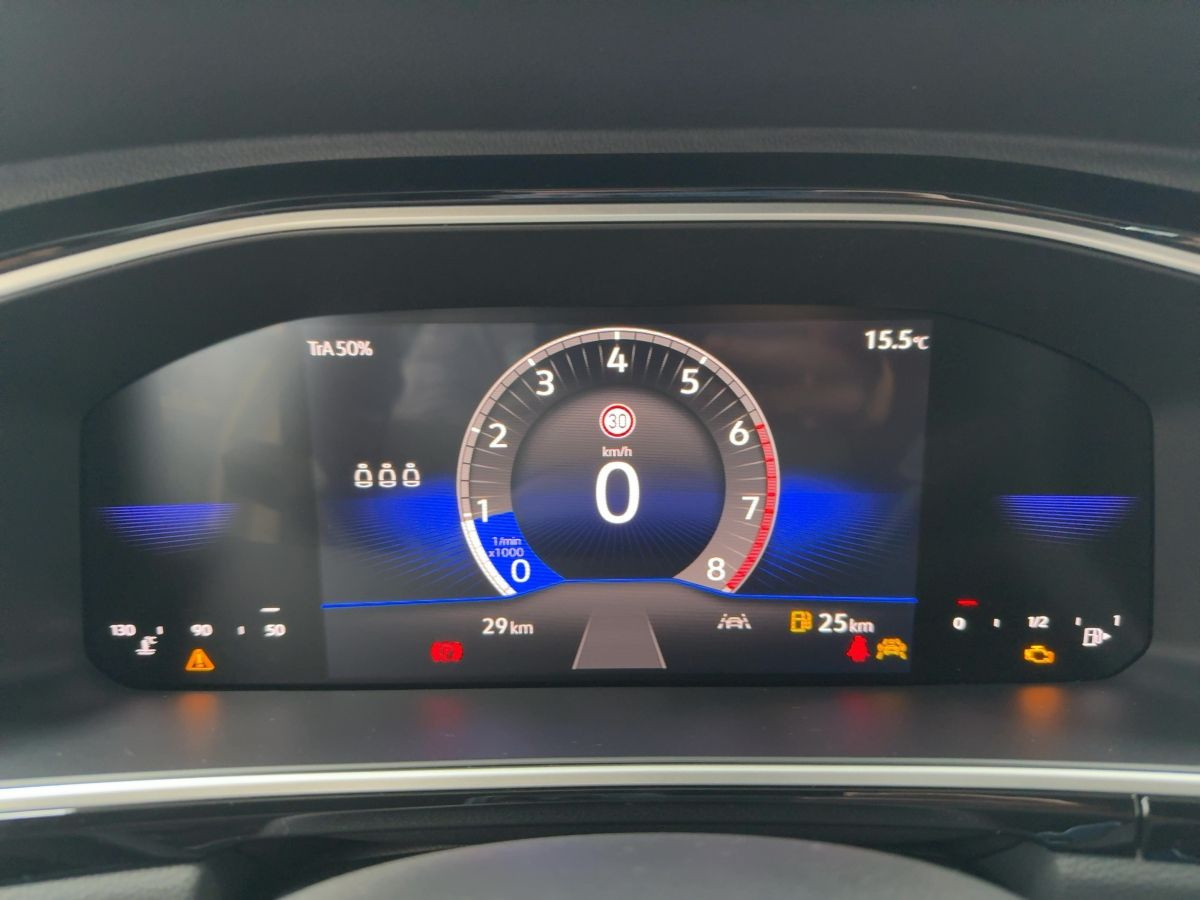 T-Roc R-Line 1.5 TSI 110 kW 6-Gang LED Kamera