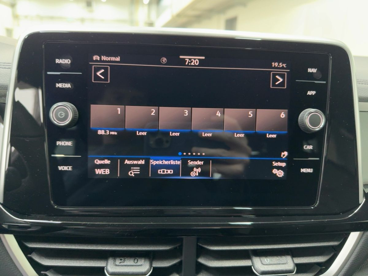 T-Roc R-Line 1.5 TSI 110 kW 6-Gang LED Klima