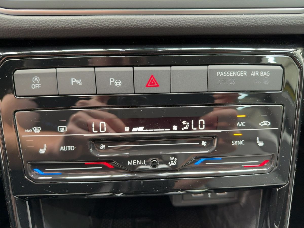 T-Cross 1.0 TSI DSG Style ACC AHK LED-Matrix Climatronic CarPlay Kamera