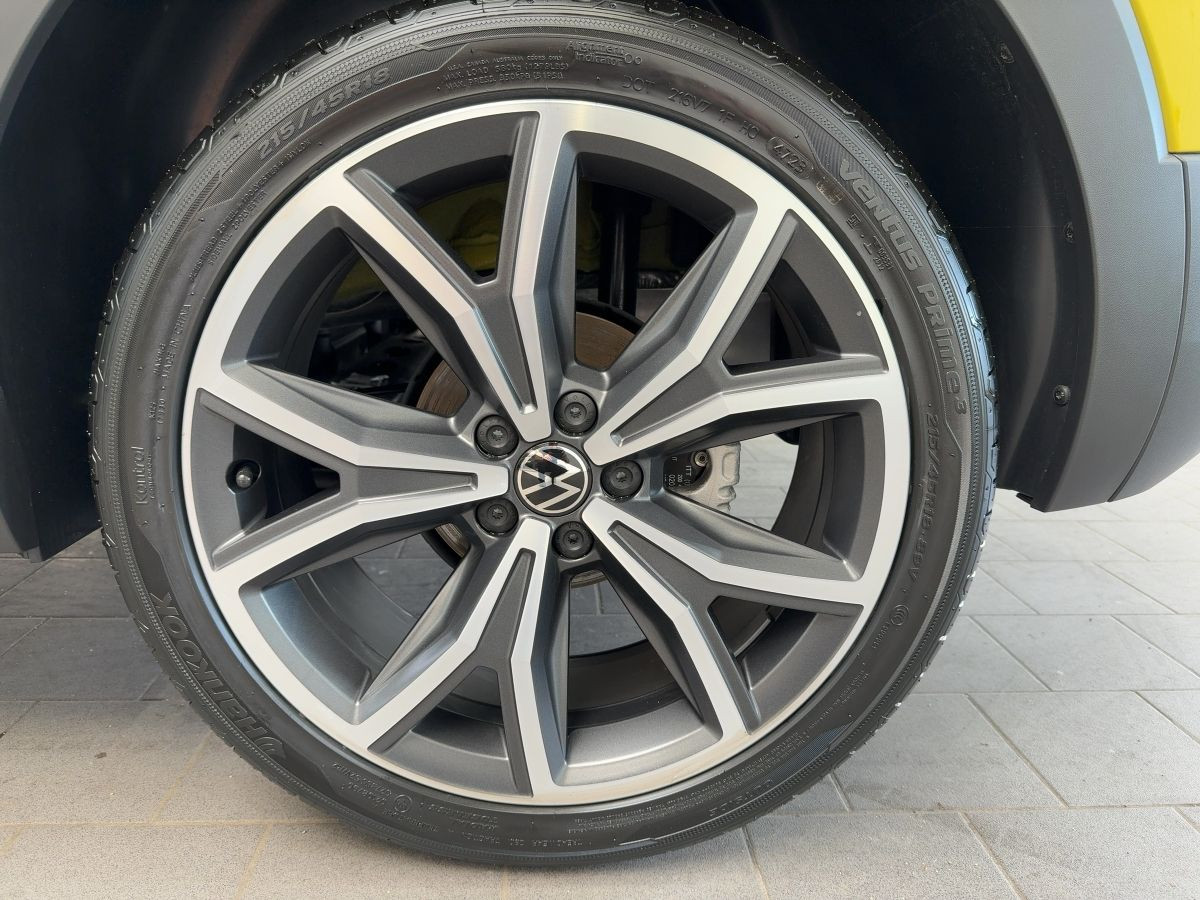 T-Cross 1.0 TSI DSG Style ACC AHK LED-Matrix Climatronic CarPlay Kamera