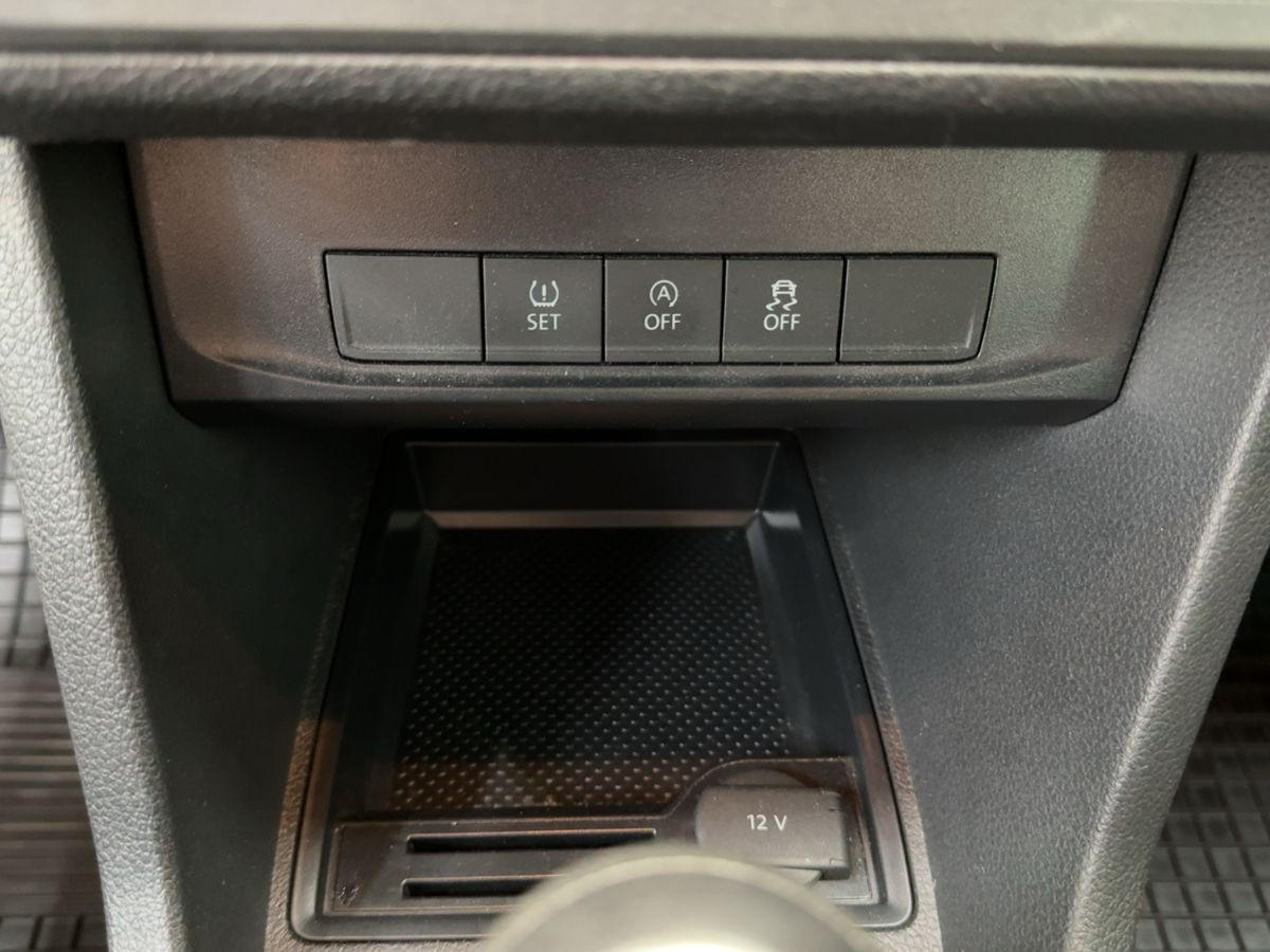 Caddy 2.0 TDI Basis 7-Sitze Parkp. Sitzh. Klima Nebel elektr. Spiegel + FH