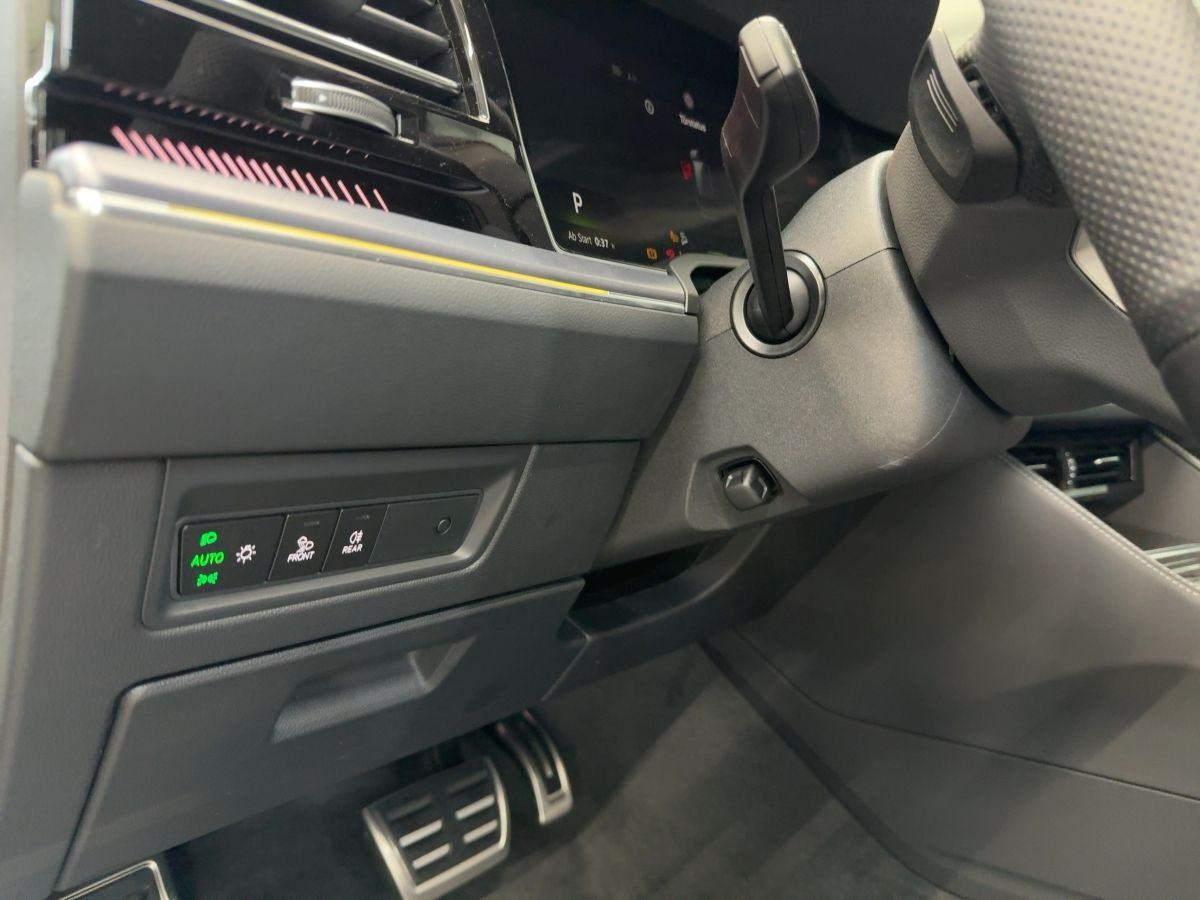 Touareg R-Line 3.0 TDI 4MOTION 210 kW 8-Gang-DSG