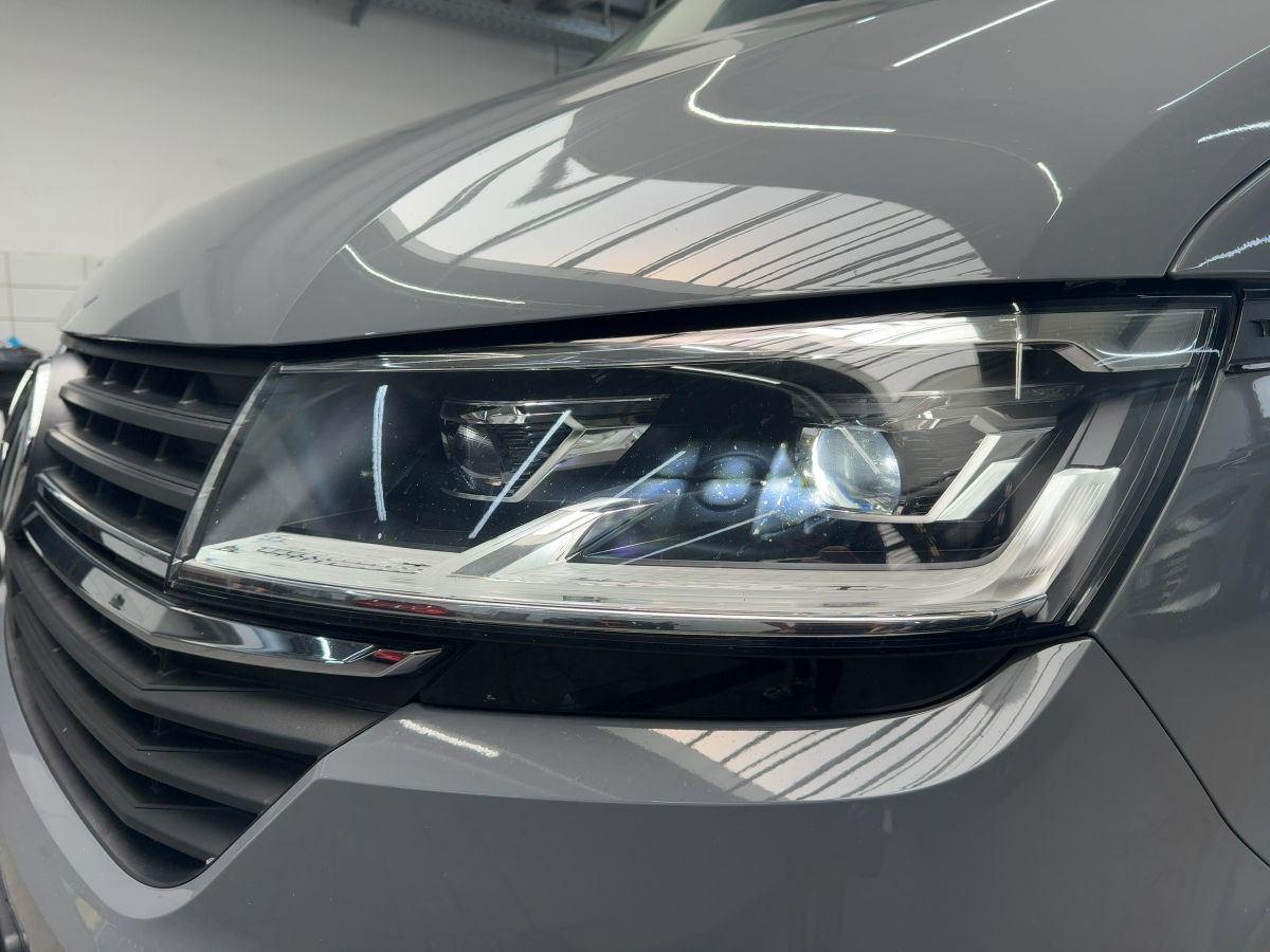 Transporter Kombi T6.1 2.0 TDI DSG 4M 9-Sitze AHK ACC Navi LED Standh. Lane Ass. Bluet. Si