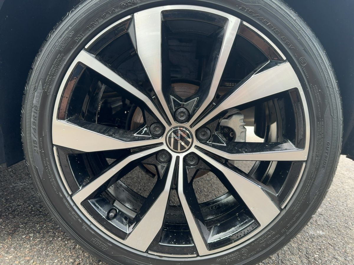 T-Cross 1.0 TSI DSG R-Line AHK ACC LED-Matrix Navi Kamera 
